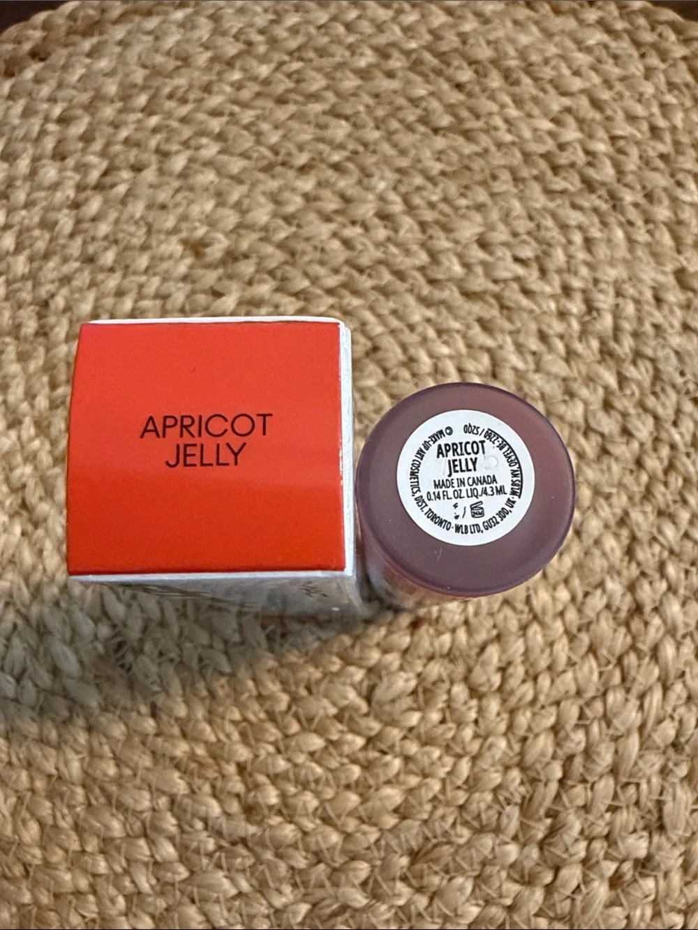 Mac STROBE Beam Liquid Blush — apricot jelly color - Picture 5 of 8